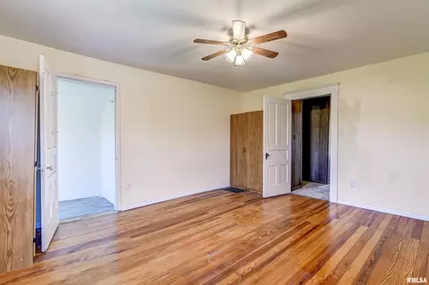 207 E Hargrave St, Athens, IL 62613 photo 43