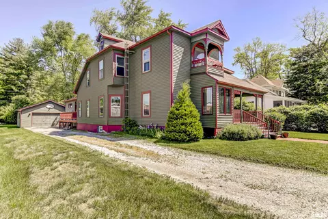 207 E Hargrave St, Athens, IL 62613 photo 2