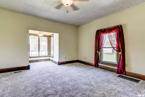 207 E Hargrave St, Athens, IL 62613 photo 14