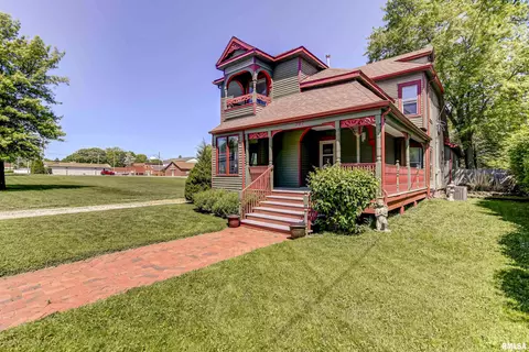 207 E Hargrave St, Athens, IL 62613 photo 1