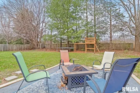 1528 Devonwood Dr, Springfield, IL 62704 photo 39