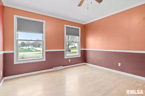 1528 Devonwood Dr, Springfield, IL 62704 photo 11