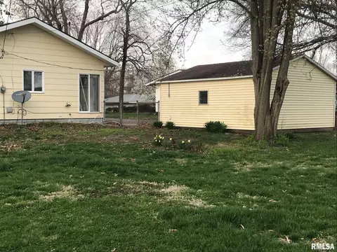 706 E Locust St, Chatham, IL 62629 photo 29