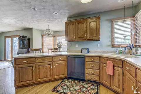 4000 Eagle Wing Rd, Springfield, IL 62711 photo 18