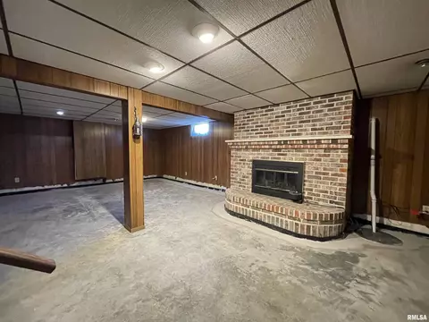 102 1st St, Alpha, IL 61413 photo 41