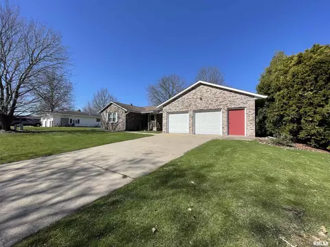 102 1st St, Alpha, IL 61413 photo 2