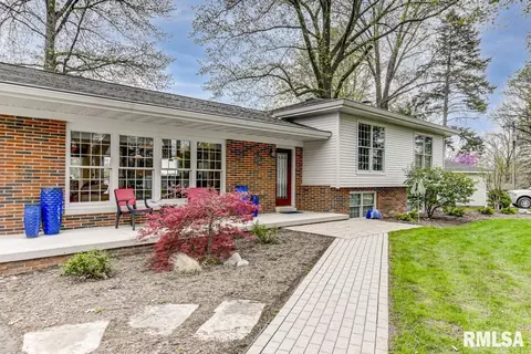 29 S Hazel Dell Ln, Springfield, IL 62712 photo 2