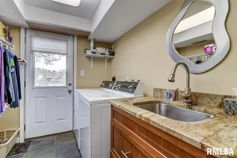 29 S Hazel Dell Ln, Springfield, IL 62712 photo 16