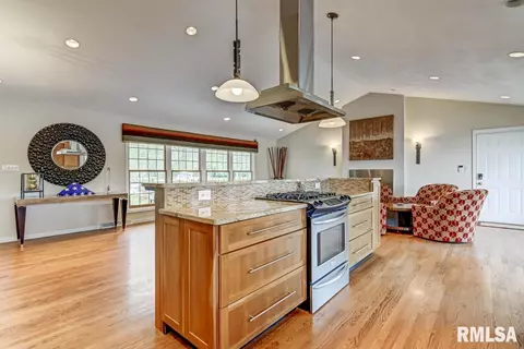 29 S Hazel Dell Ln, Springfield, IL 62712 photo 11