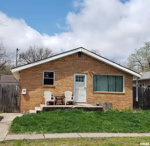 421 N Stephen Ave, Springfield, IL 62702