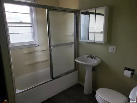 637 N Stephens Ave, Springfield, IL 62702 photo 6