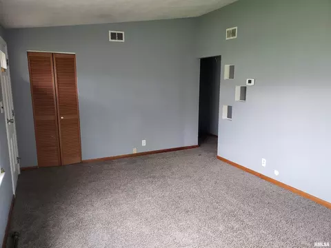 637 N Stephens Ave, Springfield, IL 62702 photo 9