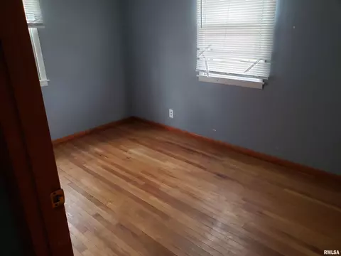 637 N Stephens Ave, Springfield, IL 62702 photo 8