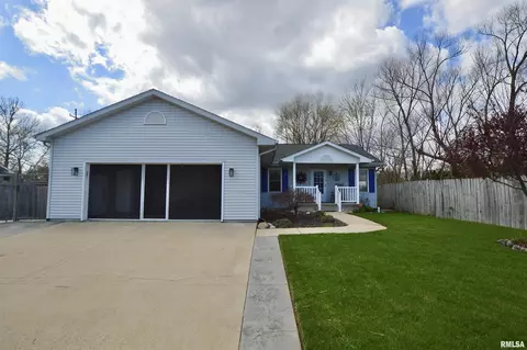 825 Knoll Pointe Pl, Springfield, IL 62703 photo 2