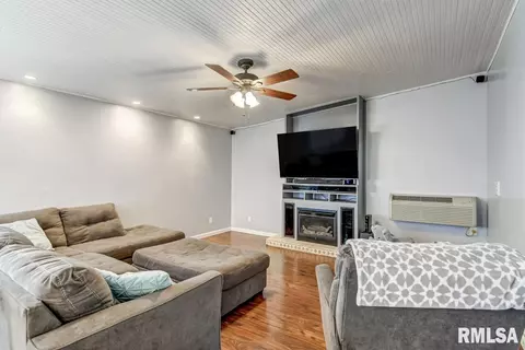 1812 Fairfield Dr, Springfield, IL 62702 photo 19