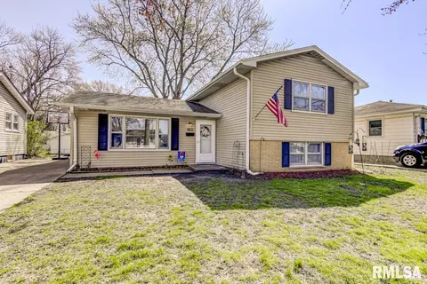 1812 Fairfield Dr, Springfield, IL 62702 photo 3
