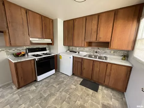 2327 Ramsey Ave, Springfield, IL 62702 photo 6