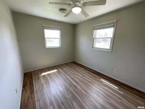 2327 Ramsey Ave, Springfield, IL 62702 photo 11