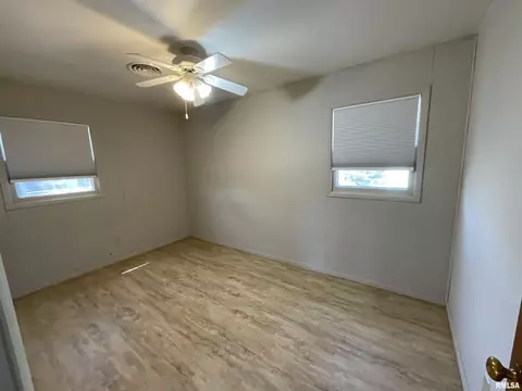 2327 Ramsey Ave, Springfield, IL 62702 photo 10