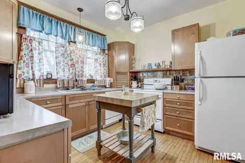 2118 S 4th St, Springfield, IL 62703 photo 9