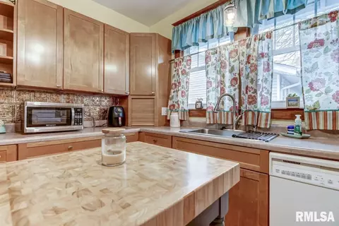 2118 S 4th St, Springfield, IL 62703 photo 12