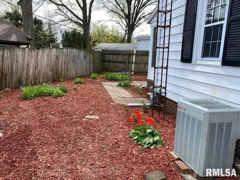 26 Walnut Street Ct, Springfield, IL 62704 photo 31