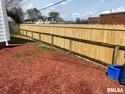 26 Walnut Street Ct, Springfield, IL 62704 photo 7