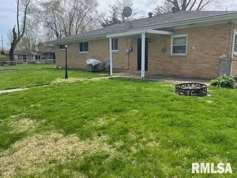 3136 Rita Ave, Springfield, IL 62703 photo 2