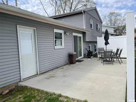817 Thoma Ave, Springfield, IL 62702 photo 9