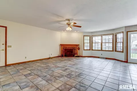3912 Eagle Wing Rd, Springfield, IL 62711 photo 16