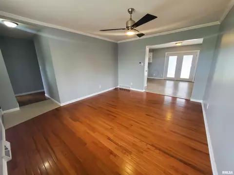 2305 Dunwich Dr, Springfield, IL 62702 photo 5