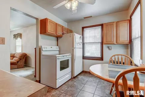 1701 N 20th St, Springfield, IL 62702 photo 8