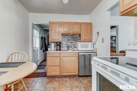 1701 N 20th St, Springfield, IL 62702 photo 5