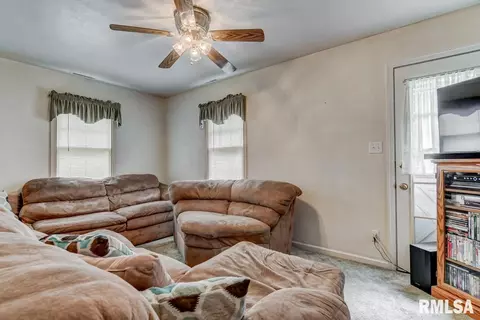 1701 N 20th St, Springfield, IL 62702 photo 4