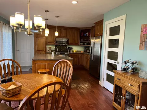 3209 Bowwood Dr, Springfield, IL 62712 photo 9