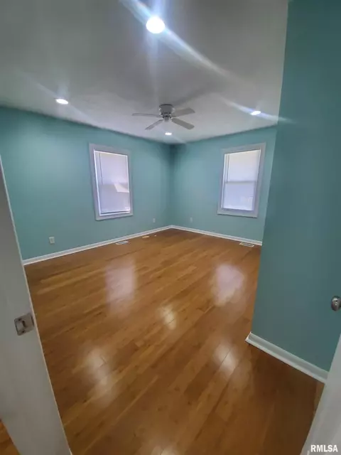 2422 S 12th St, Springfield, IL 62703 photo 13