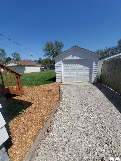 2422 S 12th St, Springfield, IL 62703 photo 20