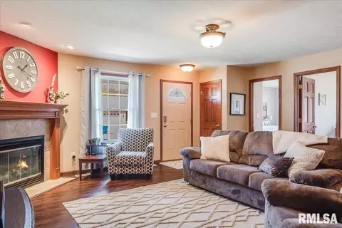 3610 Troon Dr, Springfield, IL 62712 photo 9