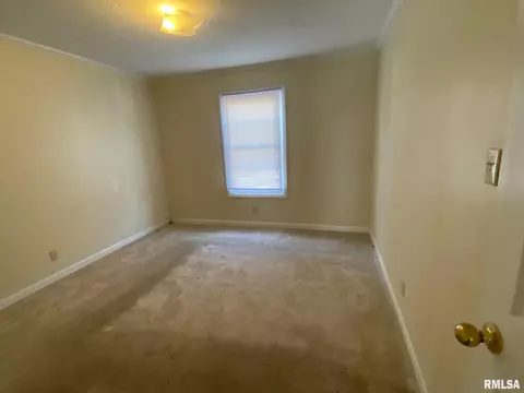 2557 W Monroe St, Springfield, IL 62704 photo 5