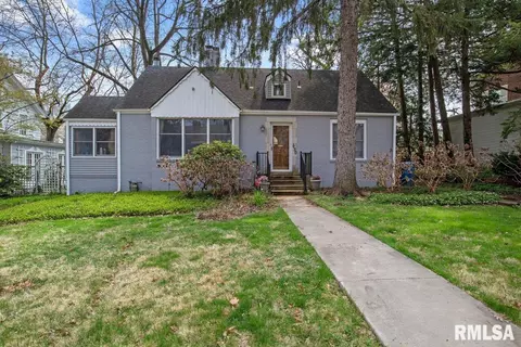 1130 W Vine St, Springfield, IL 62704 photo 1