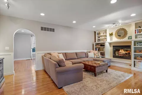 1130 W Vine St, Springfield, IL 62704 photo 20