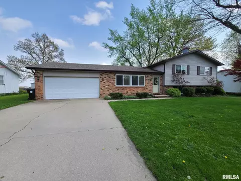 9 Westview Dr, Franklin, IL 62638 photo 1