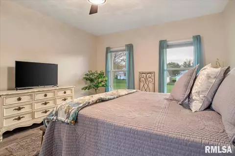 801 N Bitterroot Ct, Athens, IL 62613 photo 19