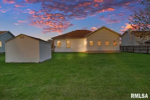 801 N Bitterroot Ct, Athens, IL 62613 photo 34