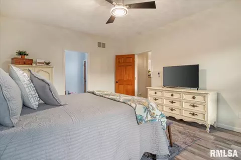 801 N Bitterroot Ct, Athens, IL 62613 photo 23