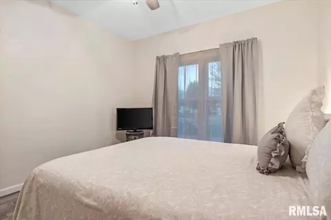 801 N Bitterroot Ct, Athens, IL 62613 photo 29
