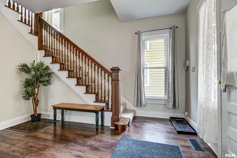 817 S Macarthur Blvd, Springfield, IL 62704 photo 5