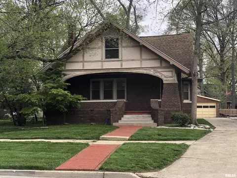 421 W Edwards St, Springfield, IL 62704 photo 1