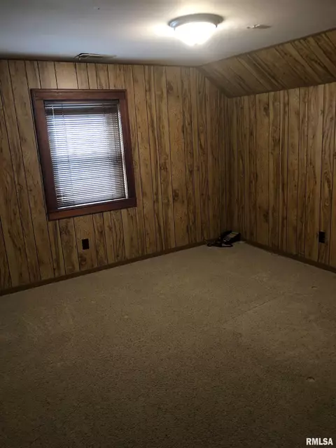 421 W Edwards St, Springfield, IL 62704 photo 10