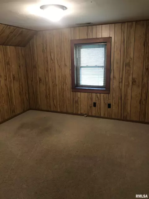 421 W Edwards St, Springfield, IL 62704 photo 11